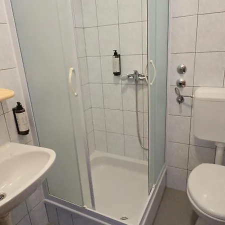 Castelana Barbat na Rabu