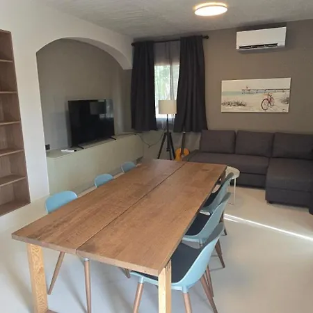 Castelana Apartament Barbat na Rabu