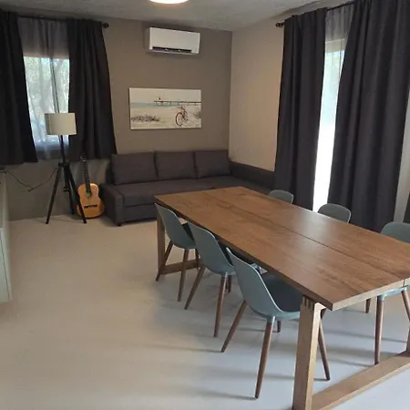 Castelana Barbat na Rabu