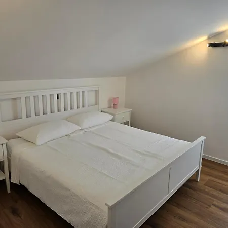 Апартаменты Castelana Barbat na Rabu