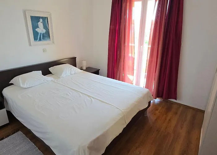 Castelana Apartament Barbat na Rabu